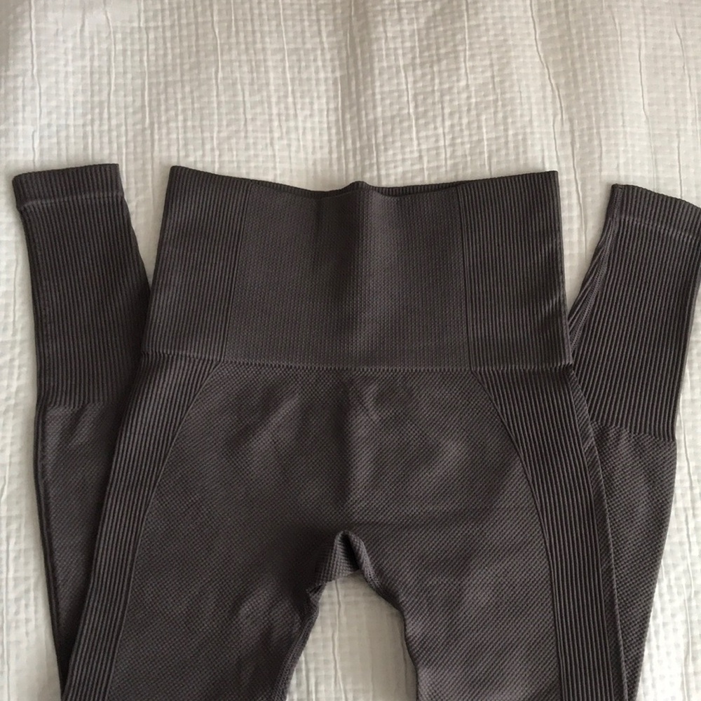 Ribbed Seamless Leggings